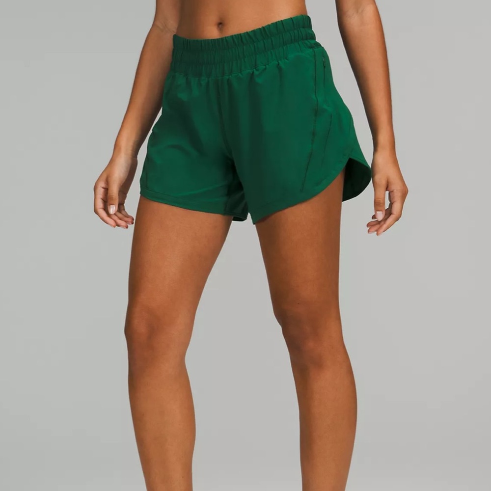 Lululemon NWT track that short size 4
